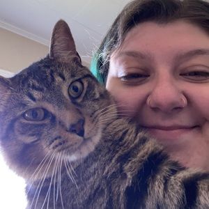 Meet your Posher, Adrianna